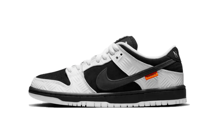 Nike SB Dunk Low Tightbooth