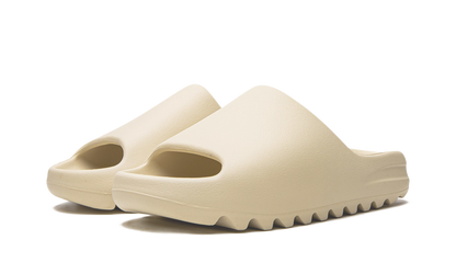 Yeezy Slide Bone (Restock)