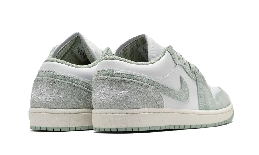 Air Jordan 1 Low SE Seafoam