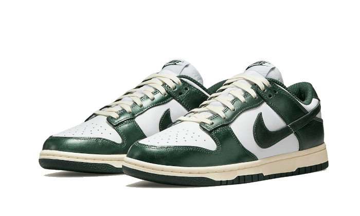 Nike Dunk Low Vintage Green (W)